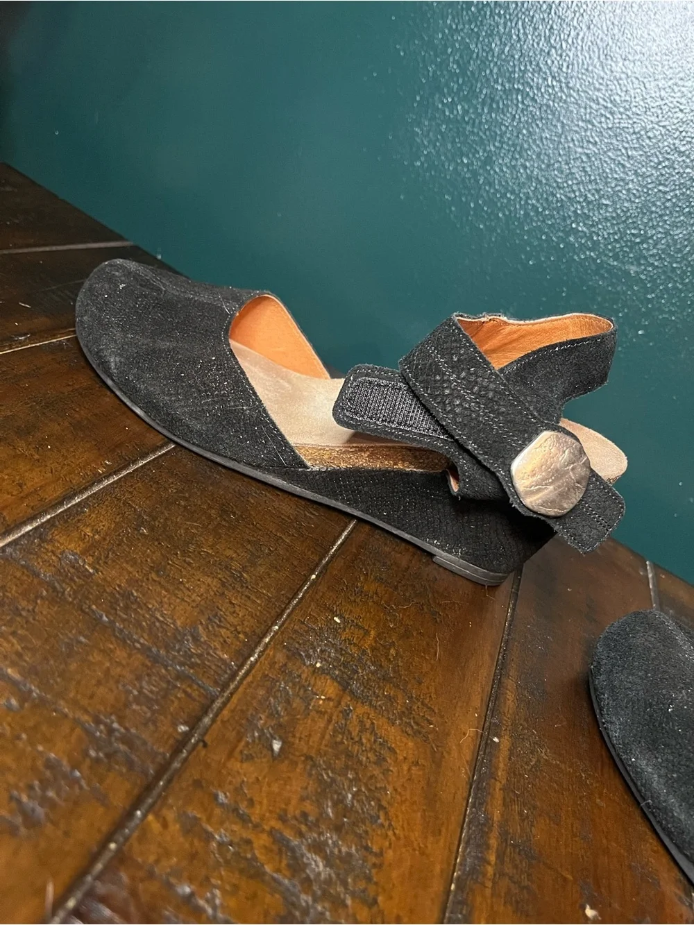 Taos Promise Wedge Sandals Black Suede Silver Buckle Closed Toe Sz 37 US 6 / 6.5